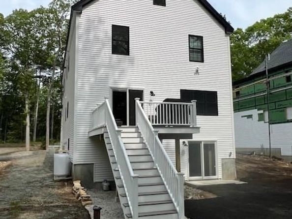 24 Cooper Rd, Webster MA 01570