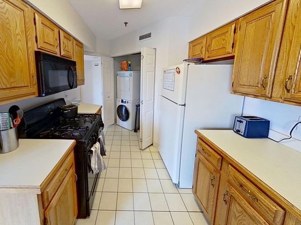 147 Kelton St 312, Boston MA 02134