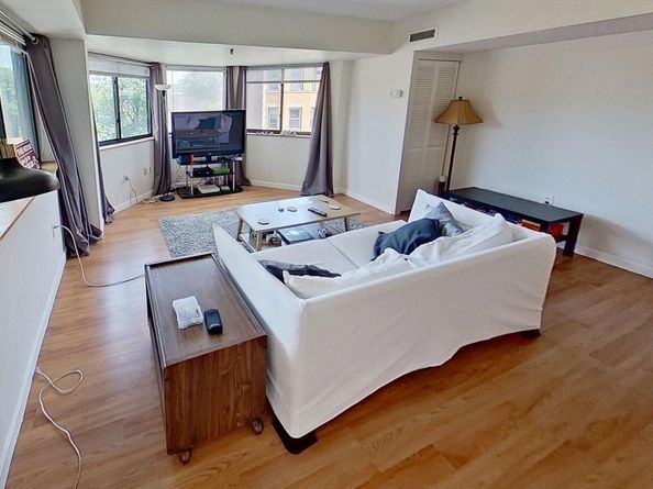147 Kelton St 312, Boston MA 02134