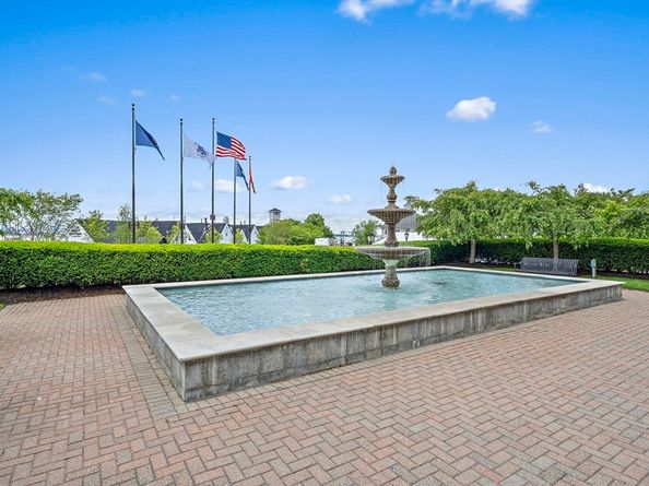 2001 Marina Drive 506W, Quincy MA 02171