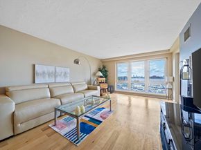 2001 Marina Drive 506W, Quincy MA 02171