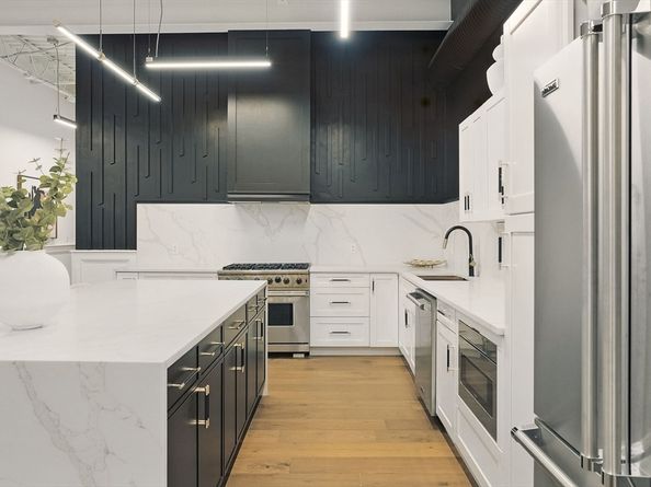 147 Sherman St 201, Cambridge MA 02140