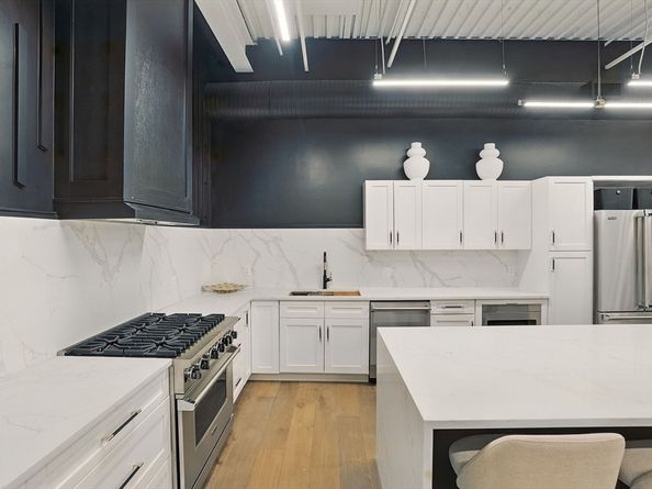 147 Sherman St 201, Cambridge MA 02140