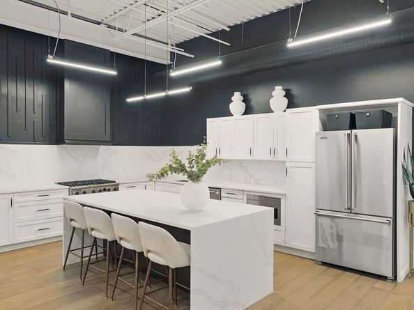 147 Sherman St 201, Cambridge MA 02140