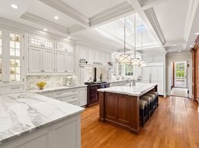 4 Cobb Avenue, Manchester MA 01944