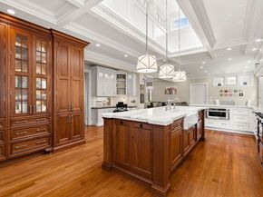 4 Cobb Avenue, Manchester MA 01944