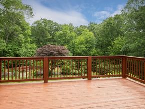 29 Miscoe Rd, Mendon MA 01756