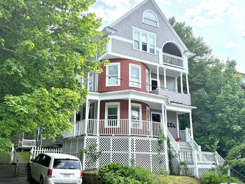 16 Hillside St