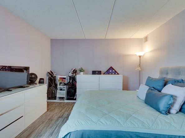 289 Elm St 34B, Medford MA 02155