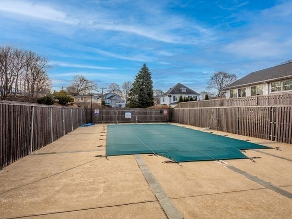289 Elm St 34B, Medford MA 02155