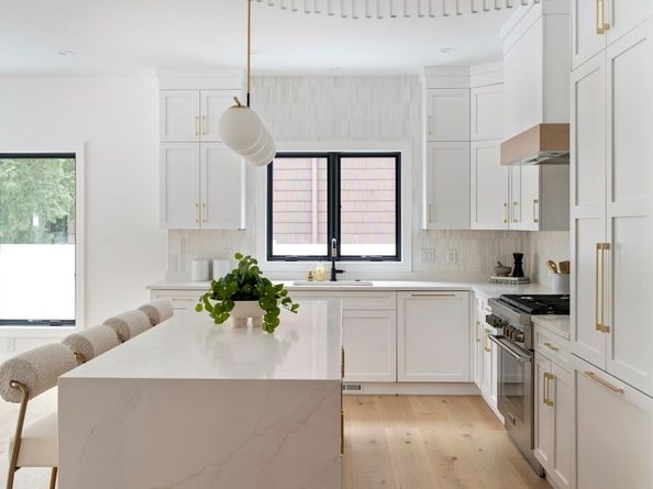 224 Auburn St F, Newton MA 02466