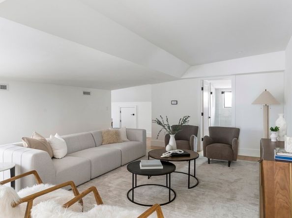 224 Auburn St F, Newton MA 02466