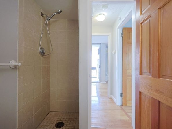 872 Massachusetts Avenue 401, Cambridge MA 02139