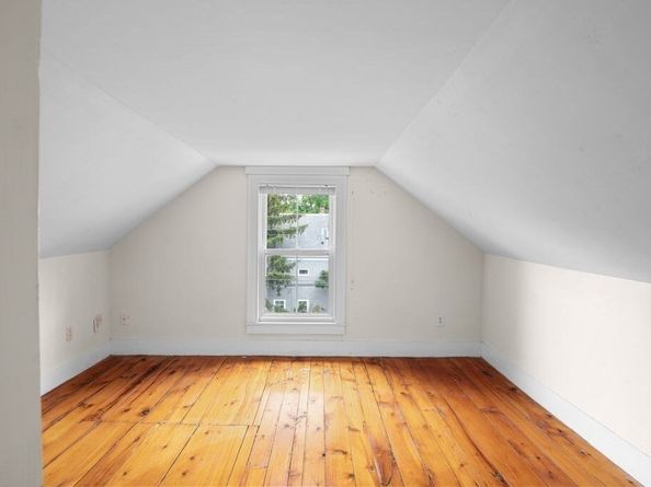 30 Oakland Street 2, Newburyport MA 01950