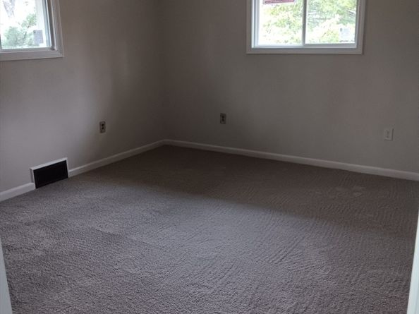 5 Pine St, Paxton MA 01612
