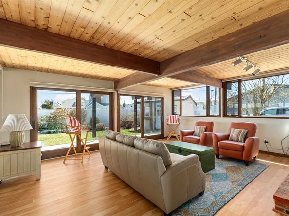 9 Sandy Way, Gloucester MA 01930