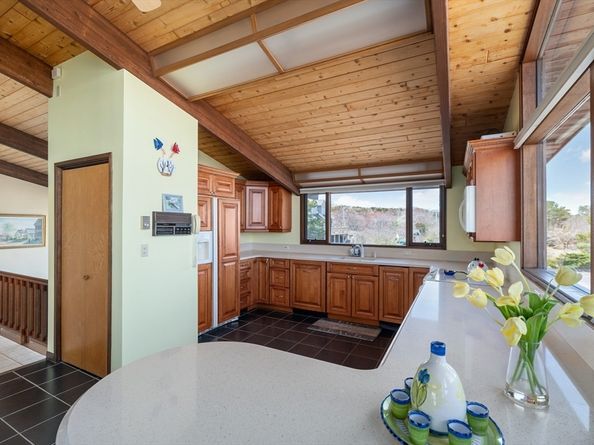 9 Sandy Way, Gloucester MA 01930