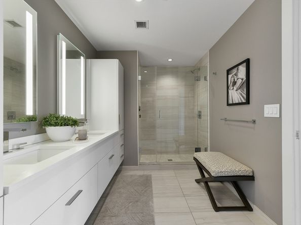 40 Traveler St. 710, Boston MA 02118