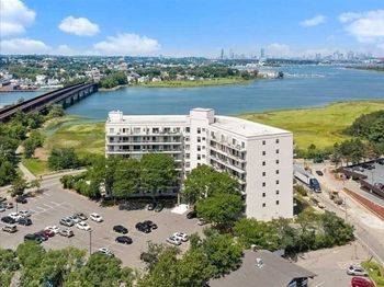 133 Commander Shea Blvd