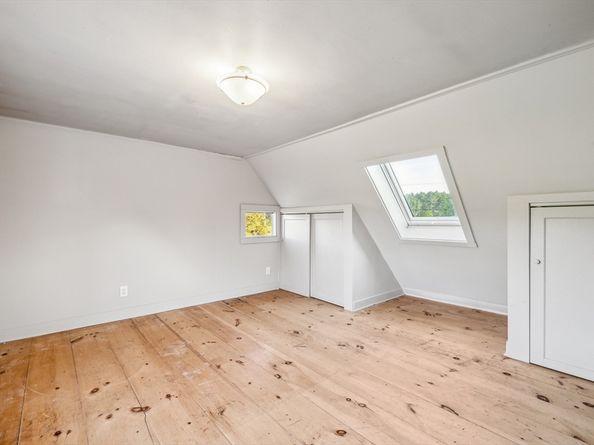 79 Wapping Road, Kingston MA 02364