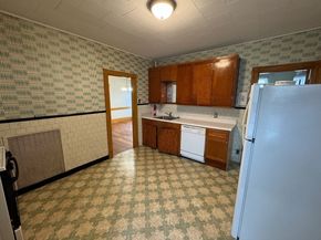 915 E 4th St, Boston MA 02127