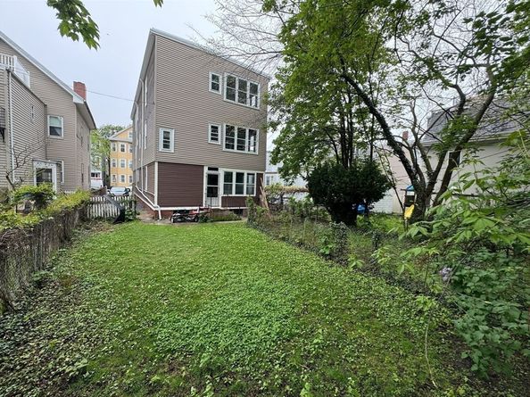 915 E 4th St, Boston MA 02127