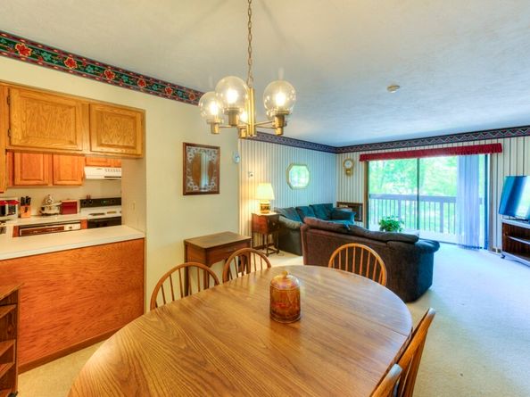 340 Sunderland Rd 2, Worcester MA 01604