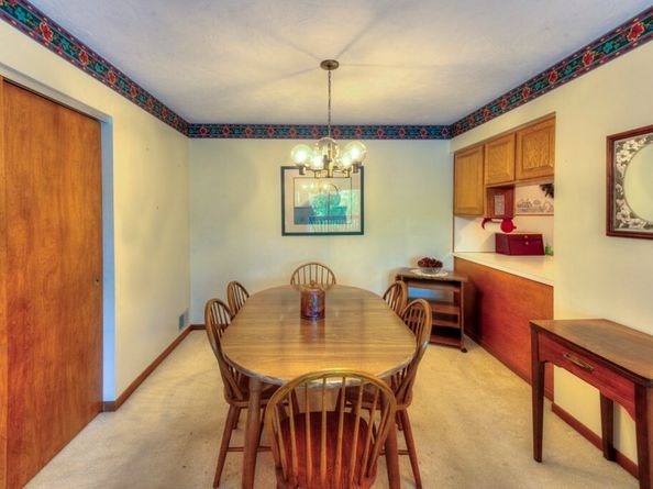 340 Sunderland Rd 2, Worcester MA 01604