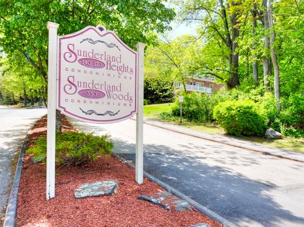 340 Sunderland Rd 2, Worcester MA 01604