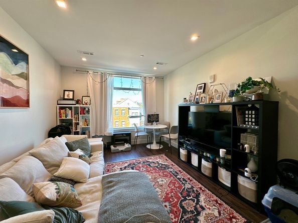 99 Sumner St 305, Boston MA 02128