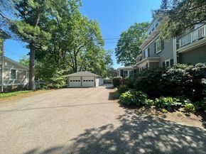 876 Beacon St 5, Newton MA 02459