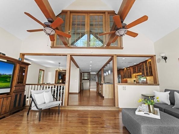 91 Lake Shore Drive, West Brookfield MA 01585