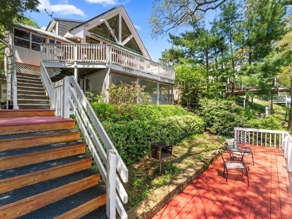 91 Lake Shore Drive, West Brookfield MA 01585
