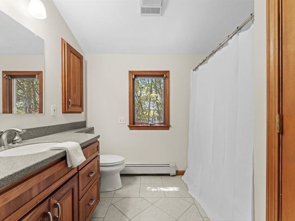 91 Lake Shore Drive, West Brookfield MA 01585