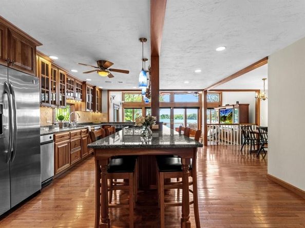 91 Lake Shore Drive, West Brookfield MA 01585