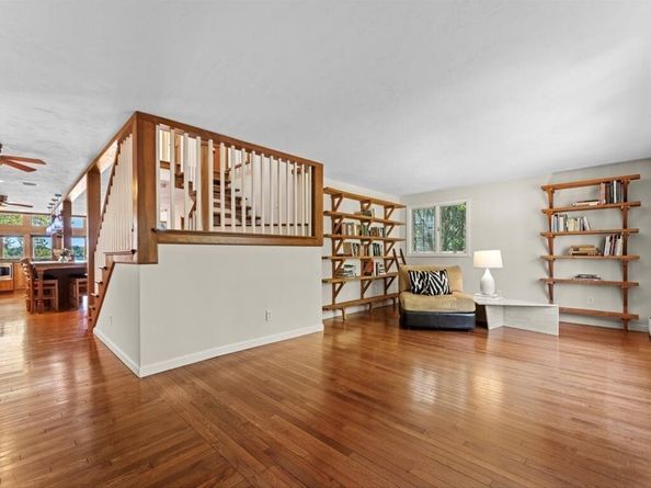 91 Lake Shore Drive, West Brookfield MA 01585