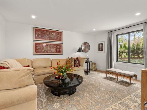43 Prentiss Lane, Belmont MA 02478