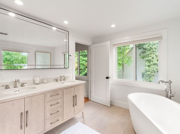 43 Prentiss Lane, Belmont MA 02478
