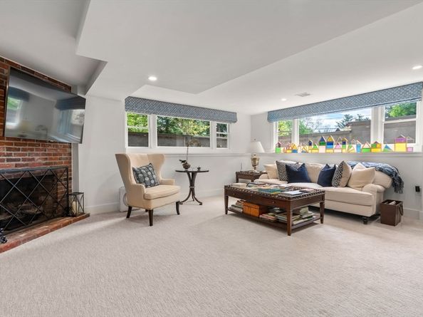 43 Prentiss Lane, Belmont MA 02478