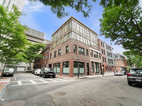 67 Church St PH6, Boston MA 02116