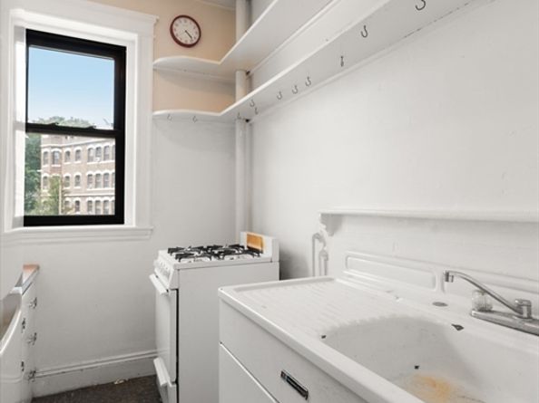 69 Quint Ave 7, Boston MA 02134