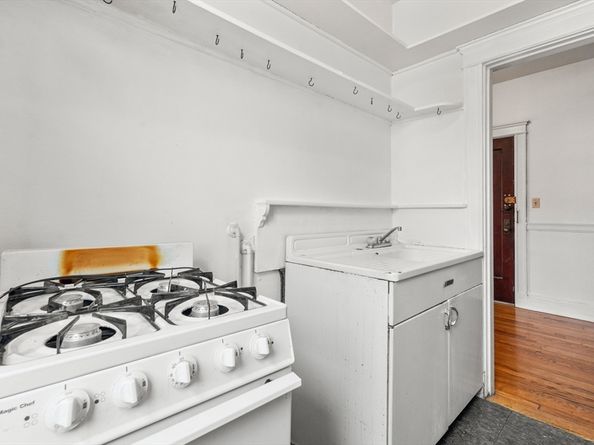 69 Quint Ave 7, Boston MA 02134
