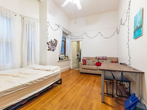 8 Garrison St 110, Boston MA 02116