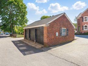 6 Windsor St, Andover MA 01810