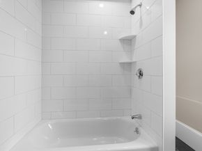 6 Windsor St, Andover MA 01810
