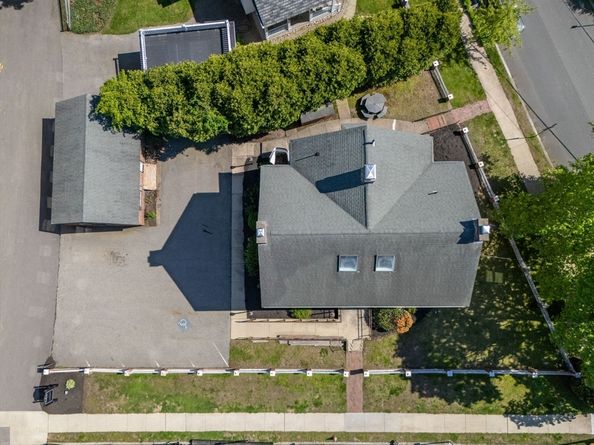 6 Windsor St, Andover MA 01810