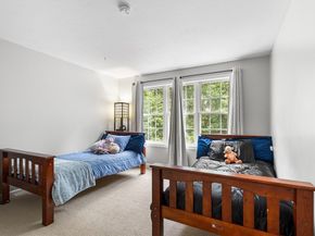18 Hitching Post Ln 18, Northborough MA 01532
