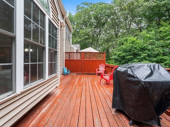 18 Hitching Post Ln 18, Northborough MA 01532