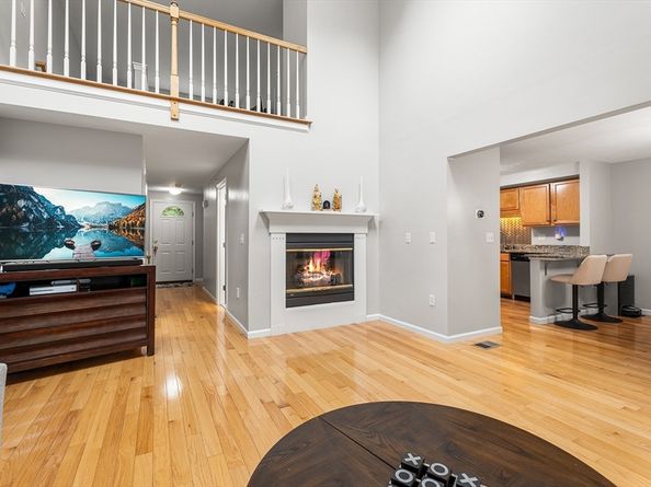 18 Hitching Post Ln 18, Northborough MA 01532