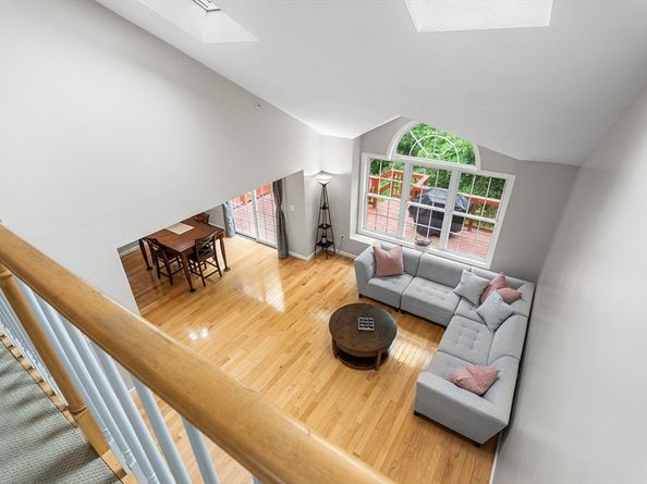 18 Hitching Post Ln 18, Northborough MA 01532
